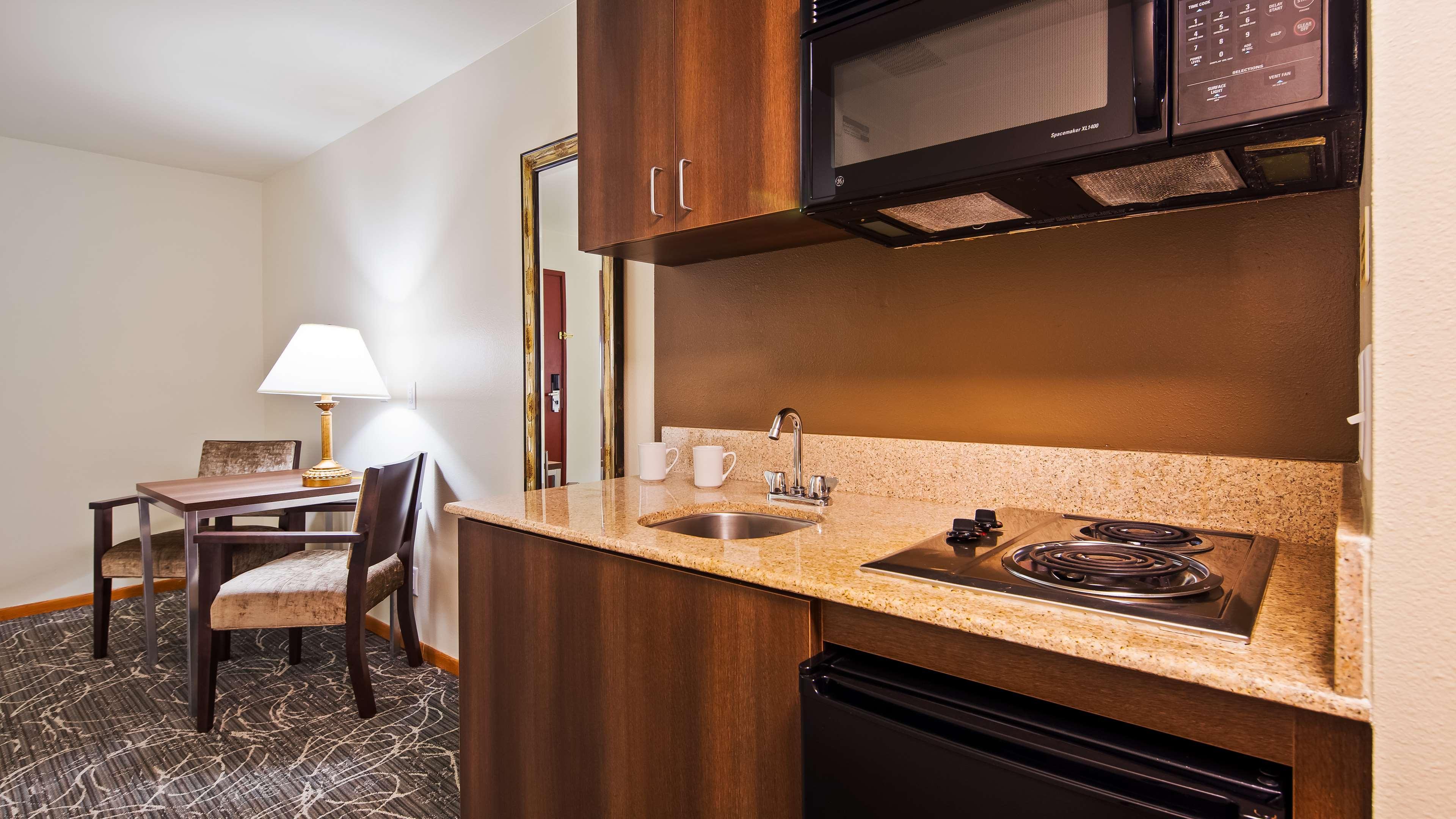 Best Western West Towne Suites Madison Buitenkant foto